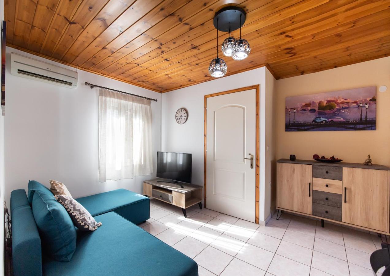 Melas Home Lefkada City ภายนอก รูปภาพ