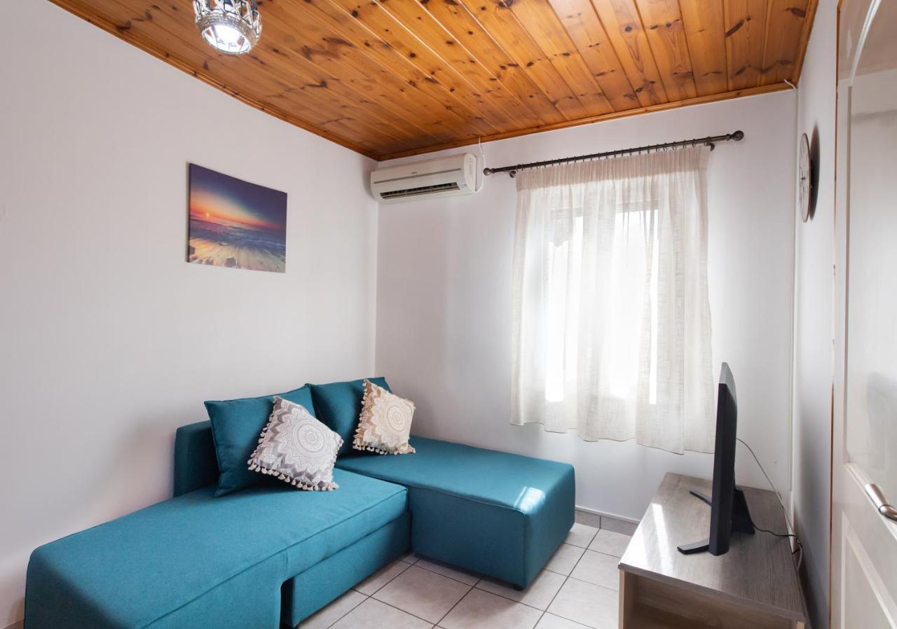 Melas Home Lefkada City ภายนอก รูปภาพ