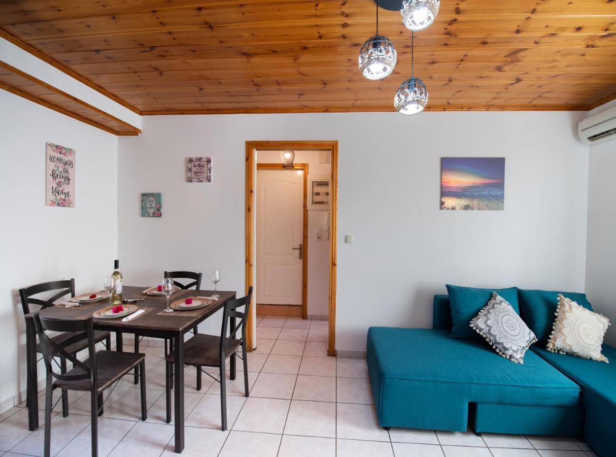 Melas Home Lefkada City ภายนอก รูปภาพ